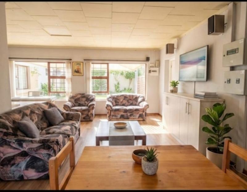 4 Bedroom Property for Sale in Hartenbos Heuwels Western Cape